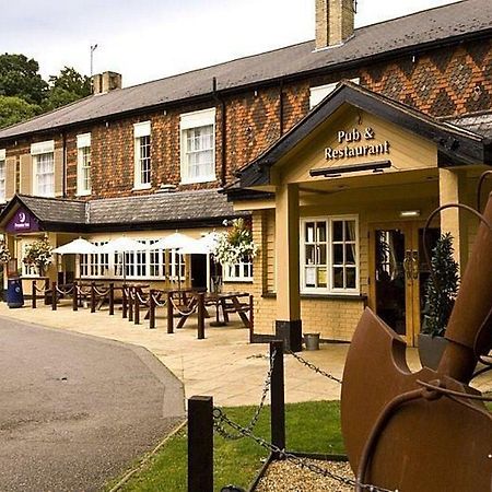 Premier Inn Godalming Exterior photo